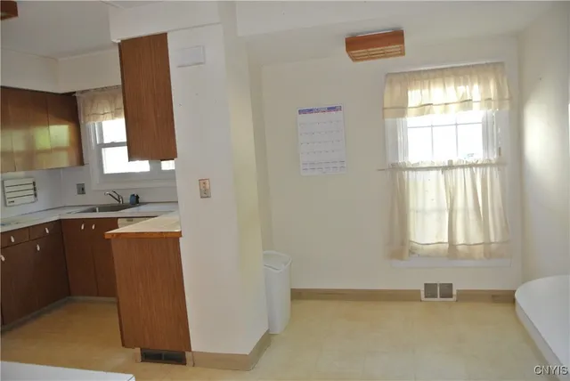 $300,000 | 507 Scott Avenue, Syracuse, NY 13224