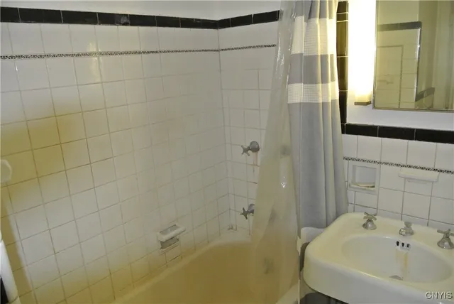 $300,000 | 507 Scott Avenue, Syracuse, NY 13224