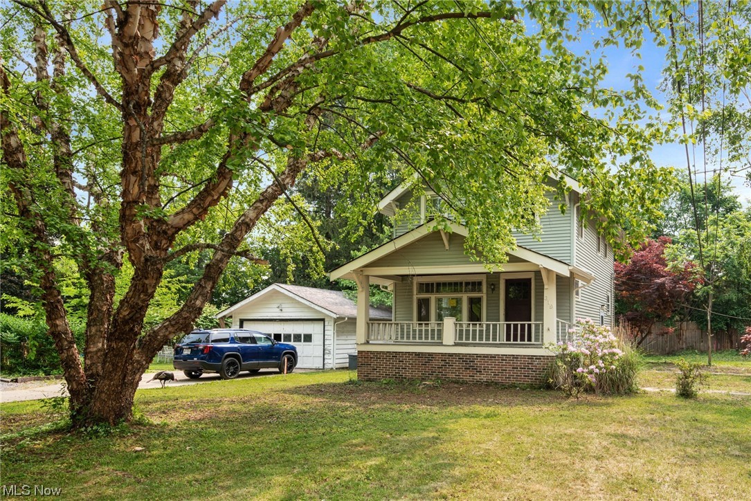 319 Bayview Road Bay Village, OH 44140 - Photo 3 of 20 Gallery Image 3