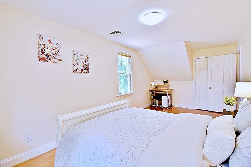 40 Gilmore Road Southborough, MA 01772 - Photo 18 of 36 Gallery Image 18