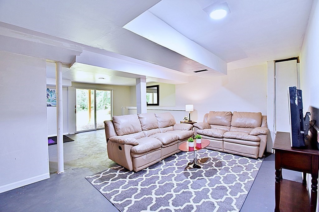 40 Gilmore Road Southborough, MA 01772 - Photo 27 of 36 Gallery Image 27
