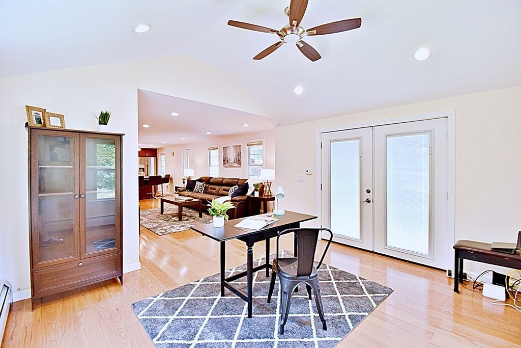 40 Gilmore Road Southborough, MA 01772 - Photo 7 of 36 Gallery Image 7
