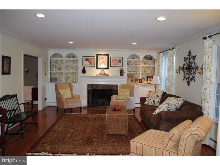 24 7 Springs Road Wayne, PA 19087 - Photo 2 of 21