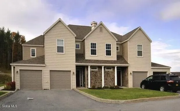 $2,200 | 42 Renaissance Lane, Unit 55, Wilton, NY 12831