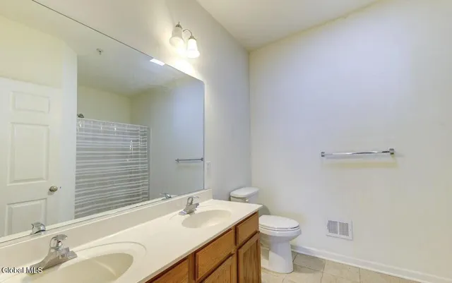 $2,200 | 42 Renaissance Lane, Unit 55, Wilton, NY 12831