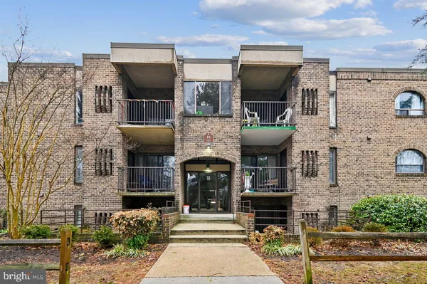 $280,000 | 19 Silverwood Circle, Unit 11, Annapolis, MD 21403