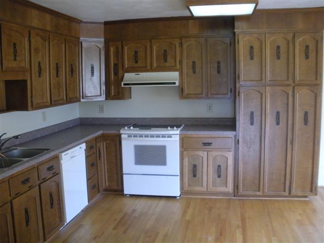 330 Bernard Road Rocky Mount, VA 24151 - Photo 8 of 25 Kitchen Stove