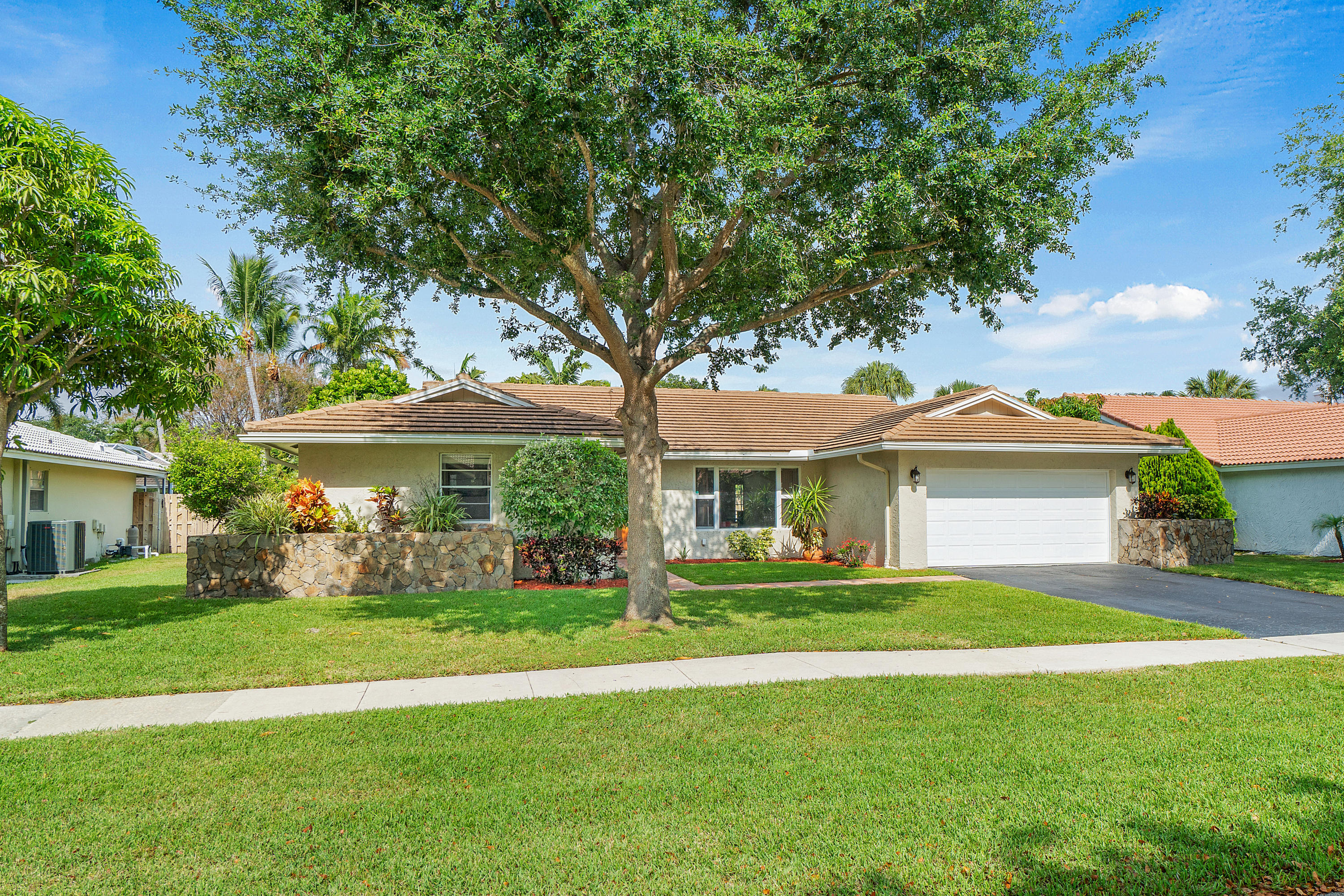20863 Sonrisa Way Boca Raton, FL 33433 - Photo 2 of 25 untitled-2