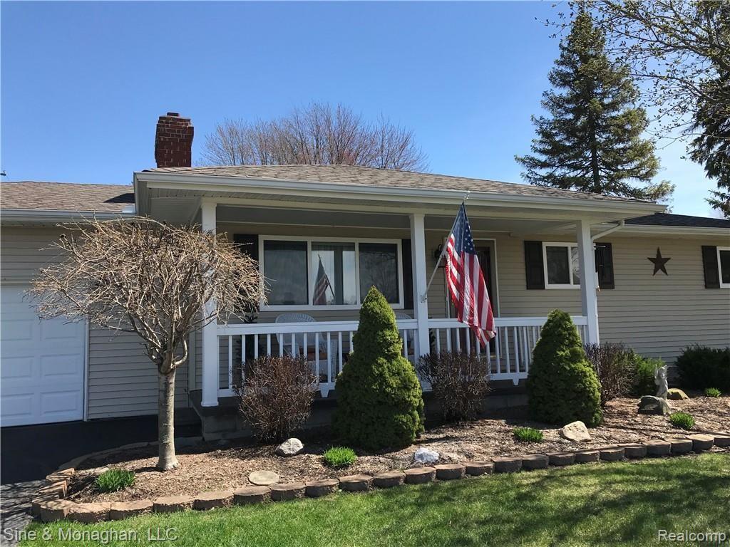 473 Cox Road St. Clair, MI 48079 - Photo 2 of 64 2 PORCH CLOSE UP 473 COX RD.JPG