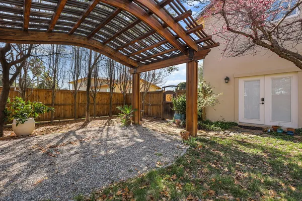 $599,000 | 3410 Scenic Drive, Redding, CA 96001
