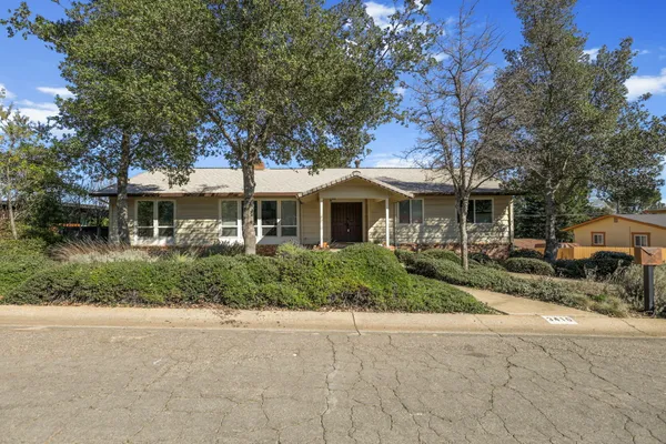 $599,000 | 3410 Scenic Drive, Redding, CA 96001