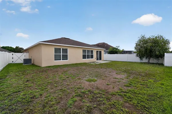 $274,900 | 3251 Ogden Drive, Mulberry, FL 33860