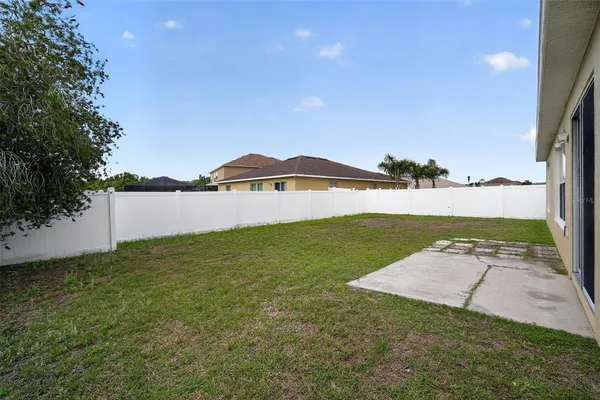 $274,900 | 3251 Ogden Drive, Mulberry, FL 33860