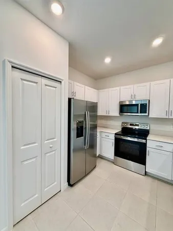 $2,050 | 10409 Golden Sands Avenue, Riverview, FL 33578