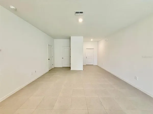 $2,050 | 10409 Golden Sands Avenue, Riverview, FL 33578