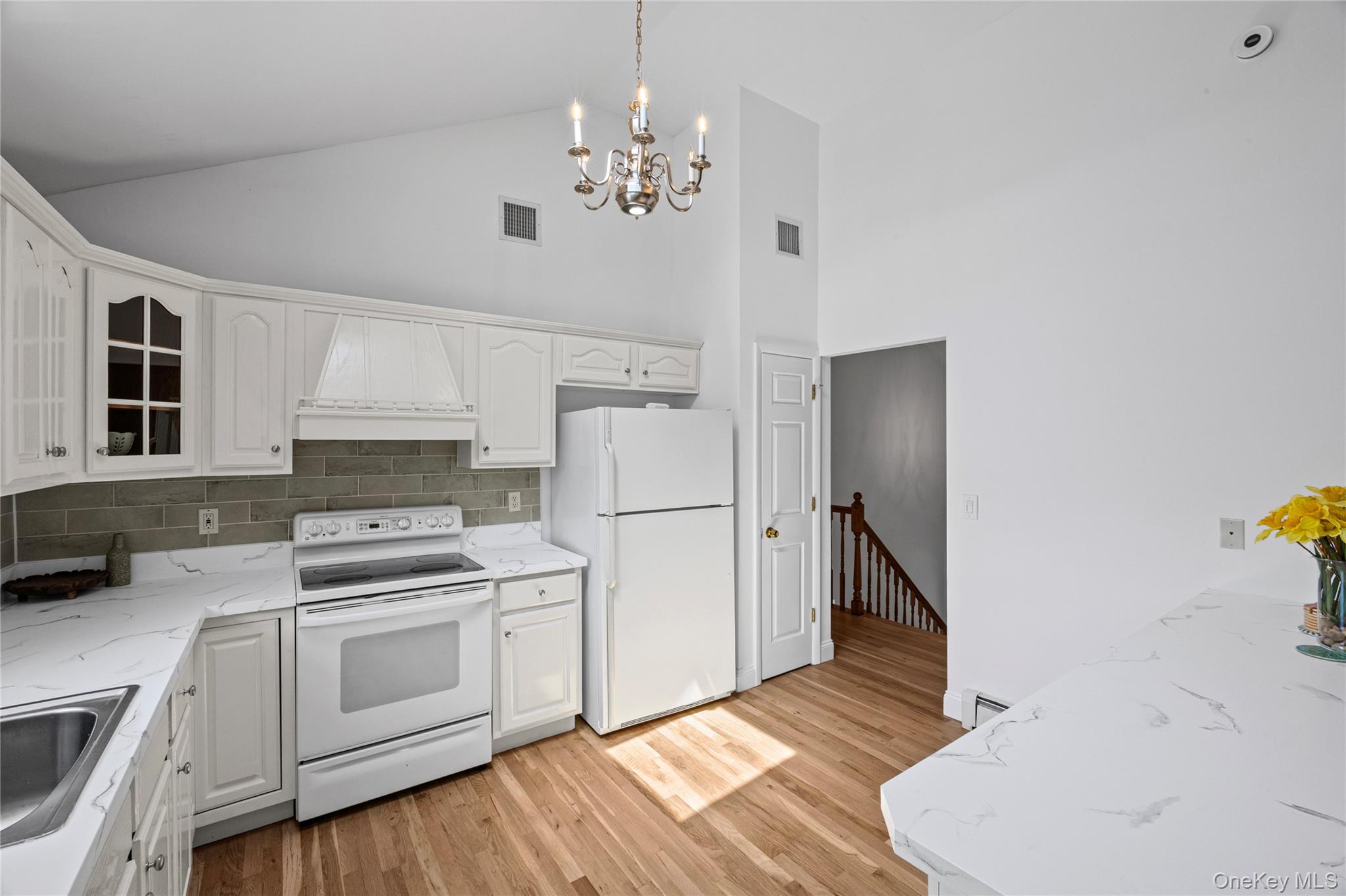 22 Bellhaven Road Bellport, NY 11713 - Photo 14 of 45
