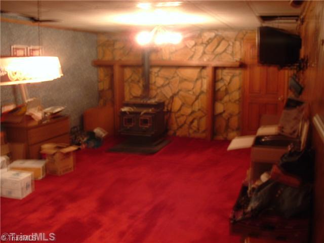 608 Saddletree Road Thomasville, NC 27360 - Photo 13 of 16 Den/Family/Great Room.