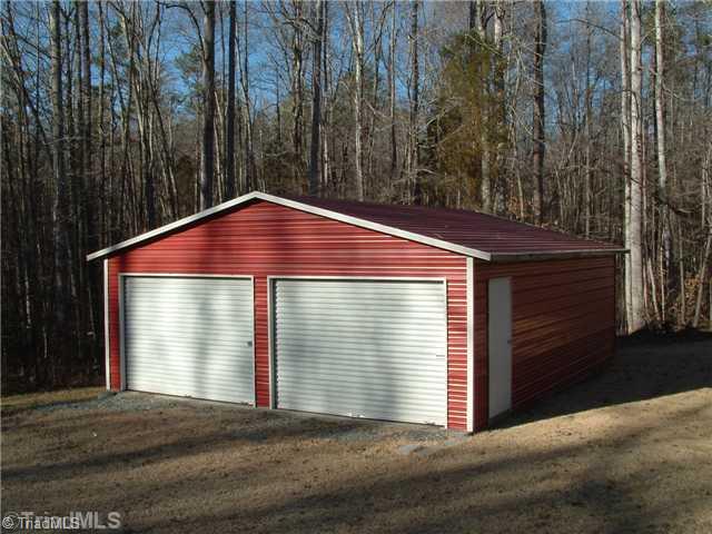 608 Saddletree Road Thomasville, NC 27360 - Photo 5 of 16 Parking Lot/Garage.
