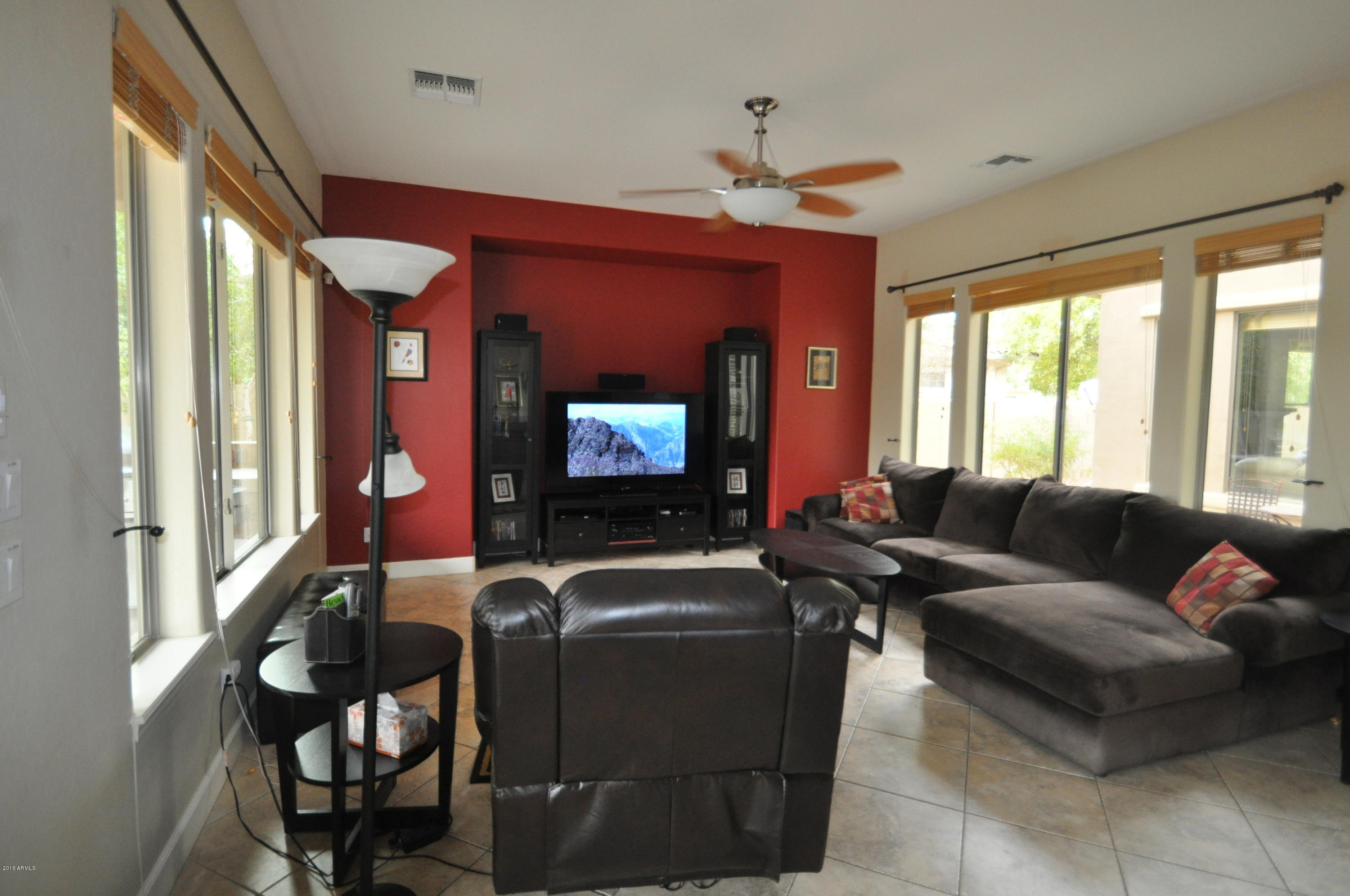 4607 West Summerside Road Laveen, AZ 85339 - Photo 11 of 51 Family Room