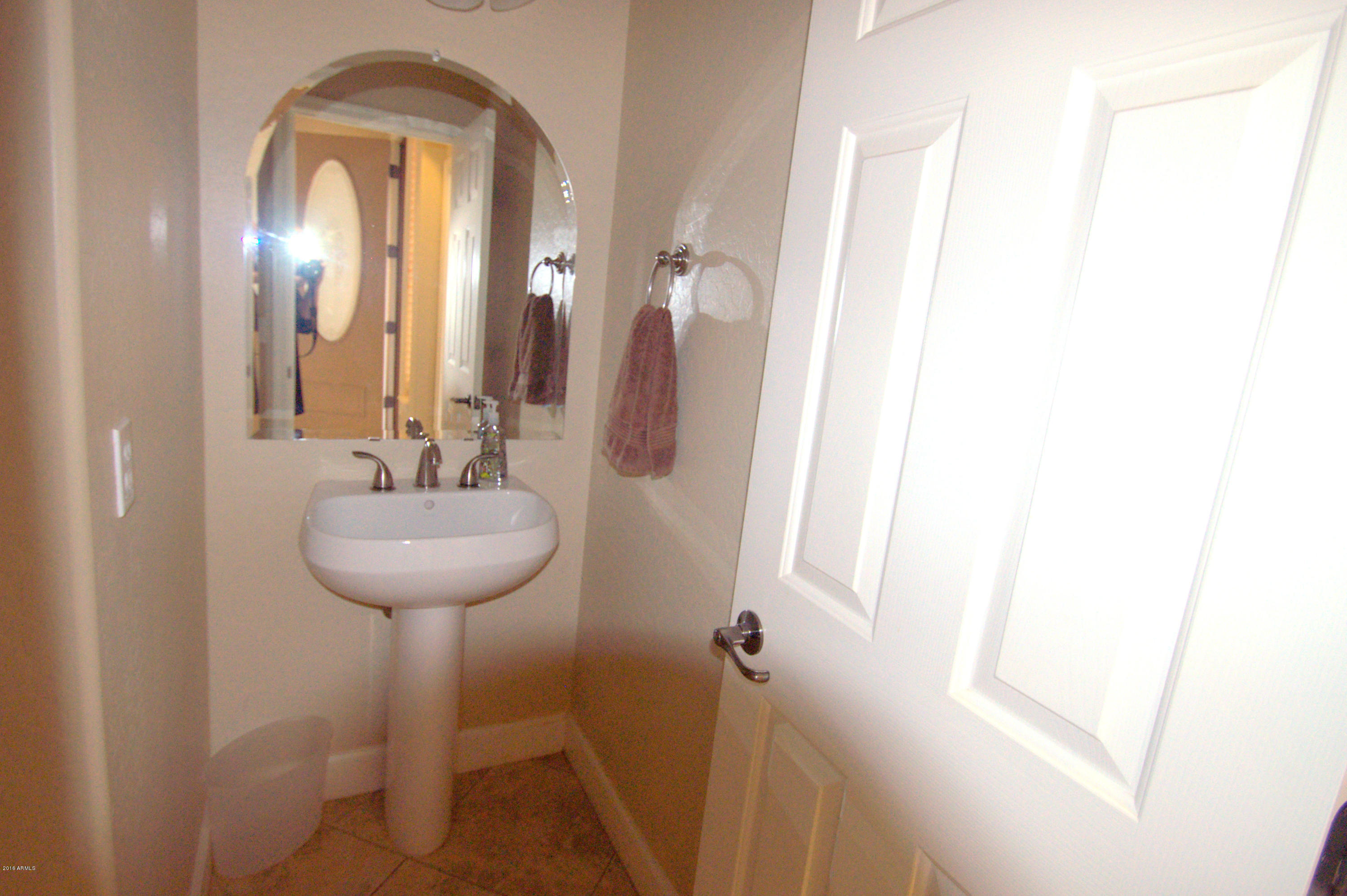 4607 West Summerside Road Laveen, AZ 85339 - Photo 42 of 51 Front Bath