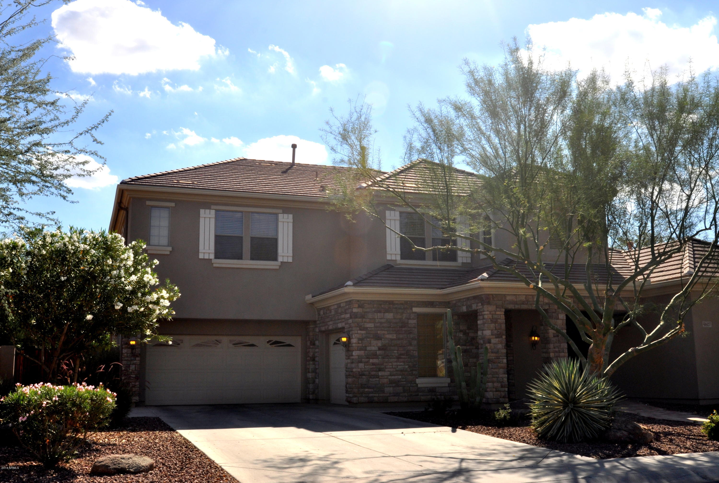 4607 West Summerside Road Laveen, AZ 85339 - Photo 9 of 51 Nearly 4000 square feet