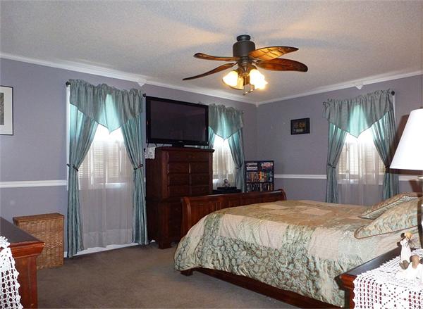 191 Mazarin Street Springfield, MA 01151 - Photo 14 of 26