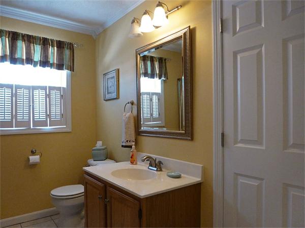 191 Mazarin Street Springfield, MA 01151 - Photo 16 of 26
