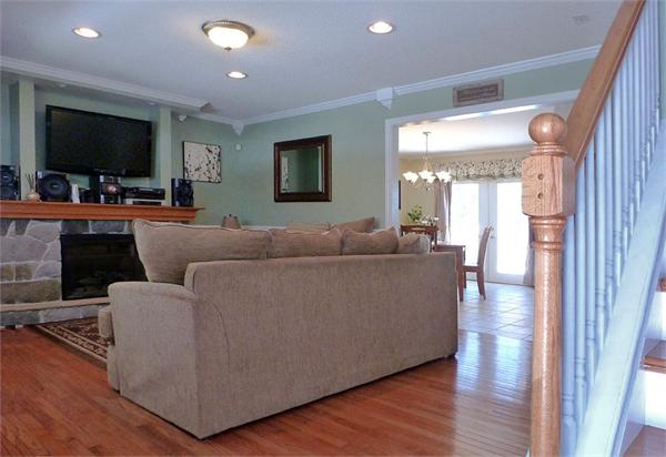191 Mazarin Street Springfield, MA 01151 - Photo 3 of 26