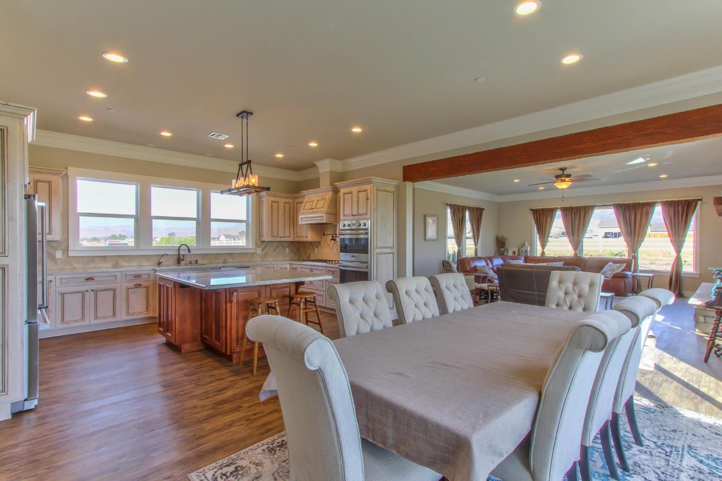 271 Magladry Road Hollister, CA 95023 - Photo 11 of 34 Gallery Image 11