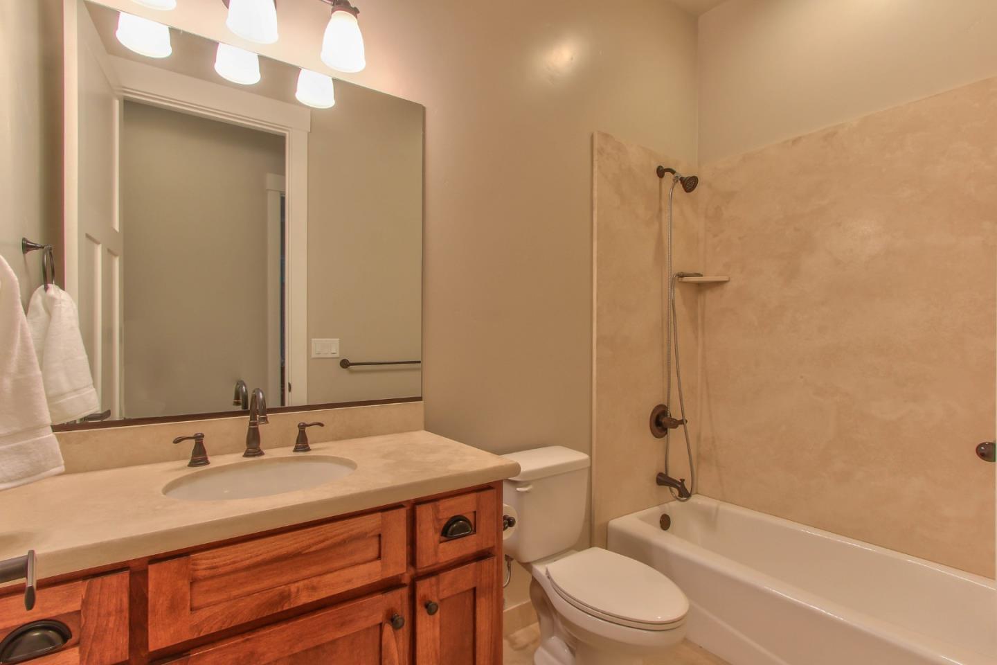 271 Magladry Road Hollister, CA 95023 - Photo 20 of 34 Gallery Image 20