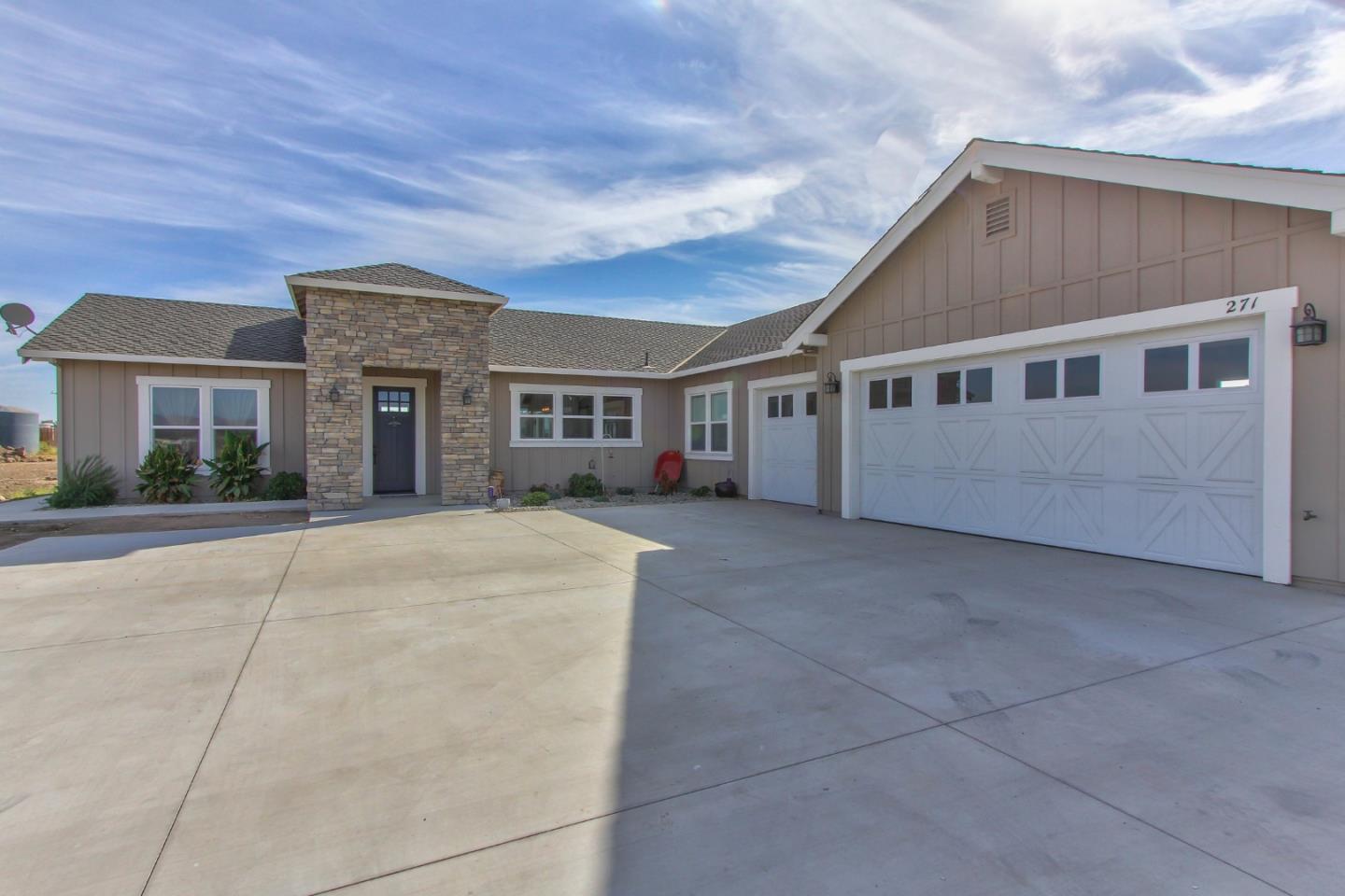 271 Magladry Road Hollister, CA 95023 - Photo 2 of 34 Gallery Image 2