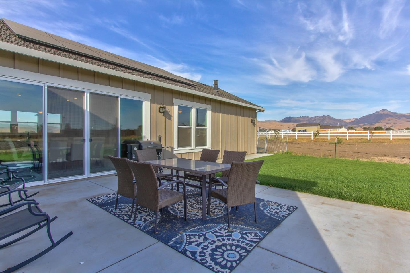 271 Magladry Road Hollister, CA 95023 - Photo 25 of 34 Gallery Image 25