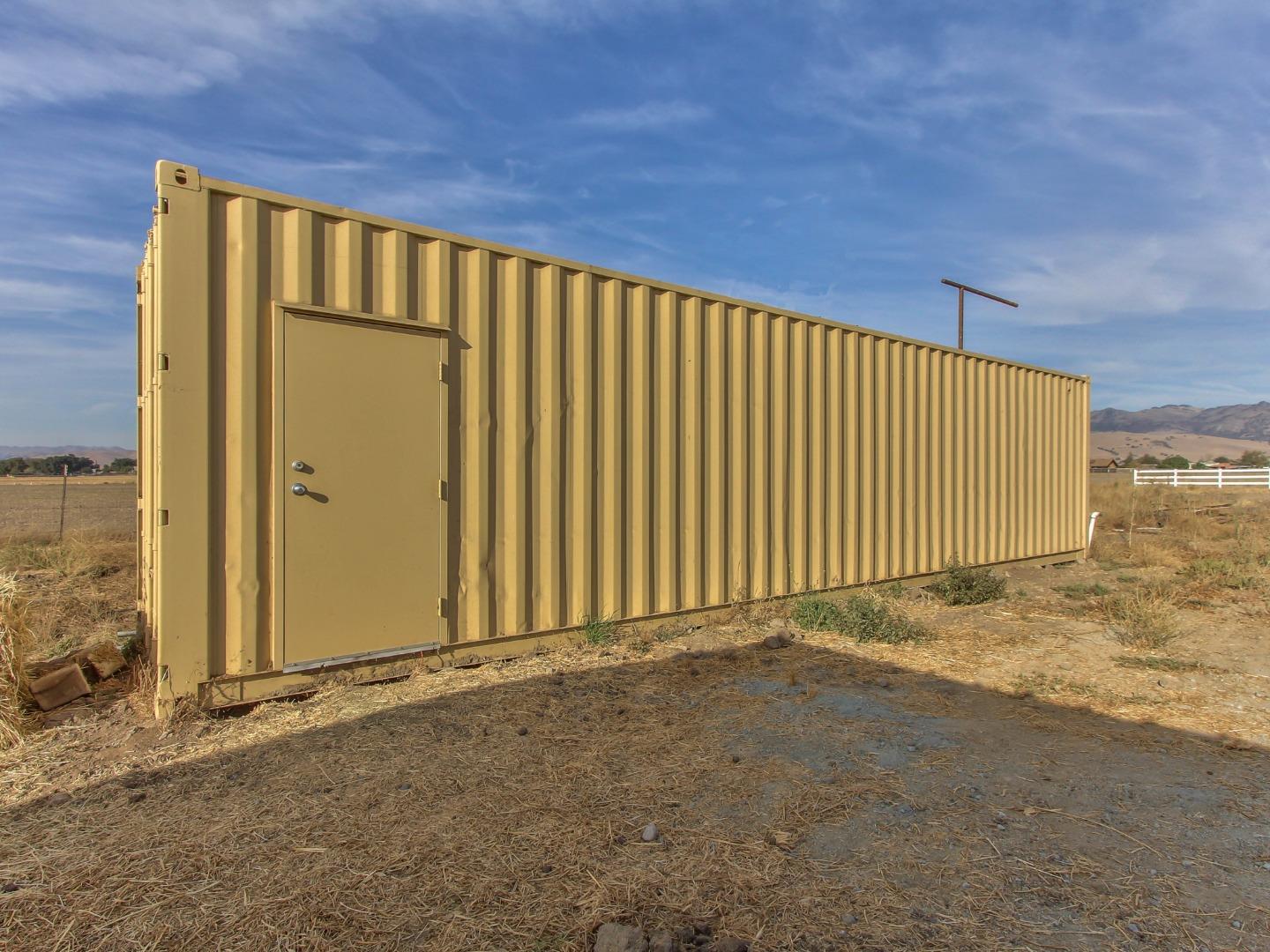 271 Magladry Road Hollister, CA 95023 - Photo 28 of 34 Gallery Image 28
