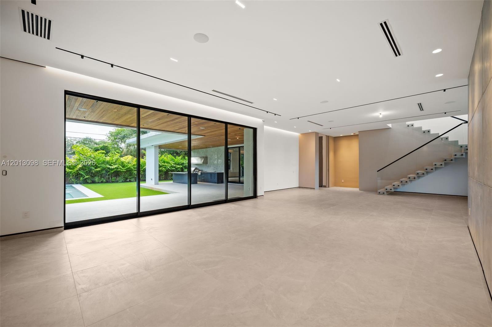 7740 School House Road Miami, FL 33143 - Photo 4 of 52