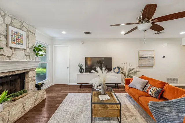 $600,000 | 5502 Porsche Lane, Austin, TX 78749