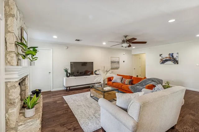 $600,000 | 5502 Porsche Lane, Austin, TX 78749