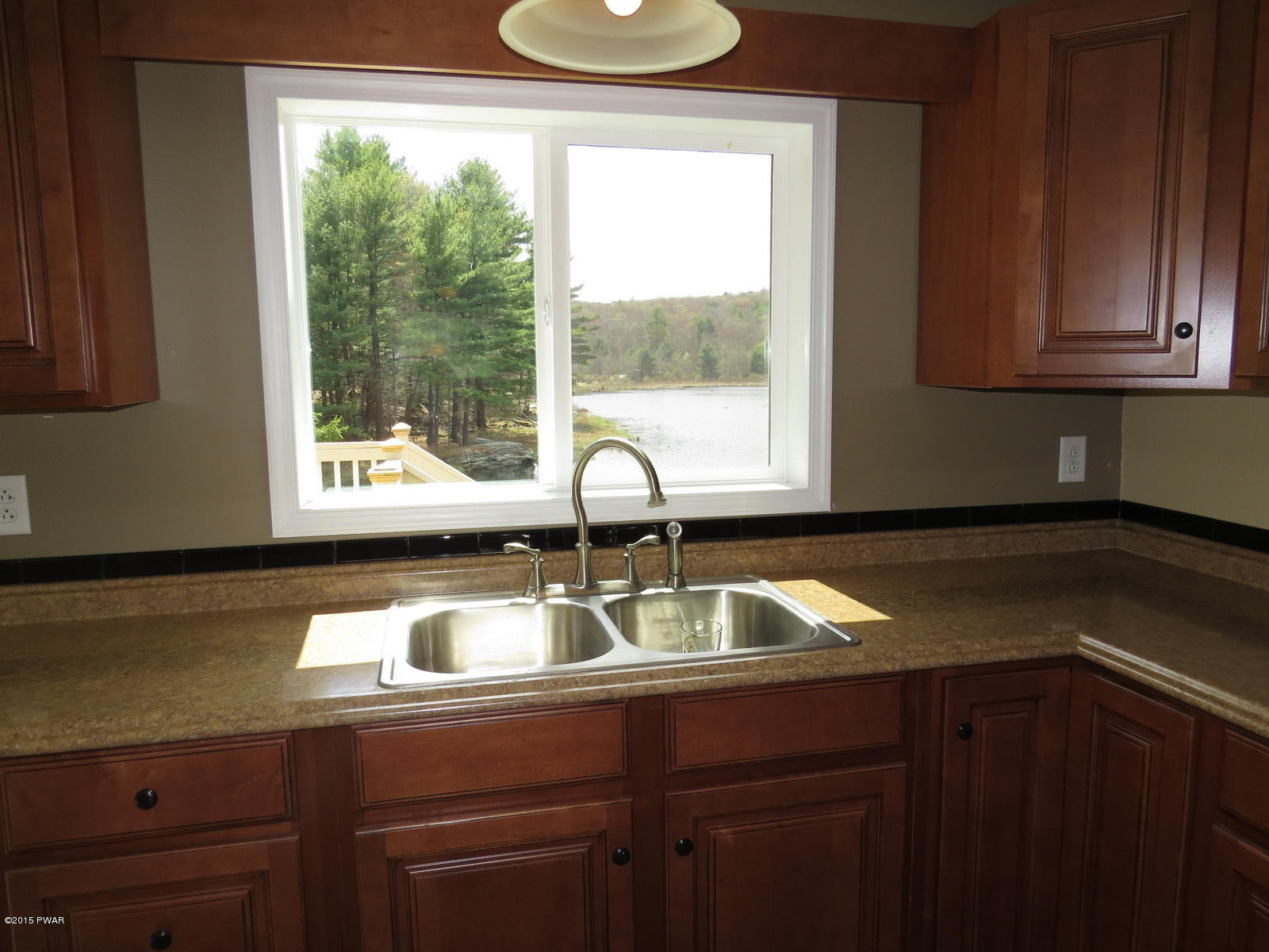 668 Blooming Grove Road Hawley, PA 18428 - Photo 11 of 25 Gallery Image 11