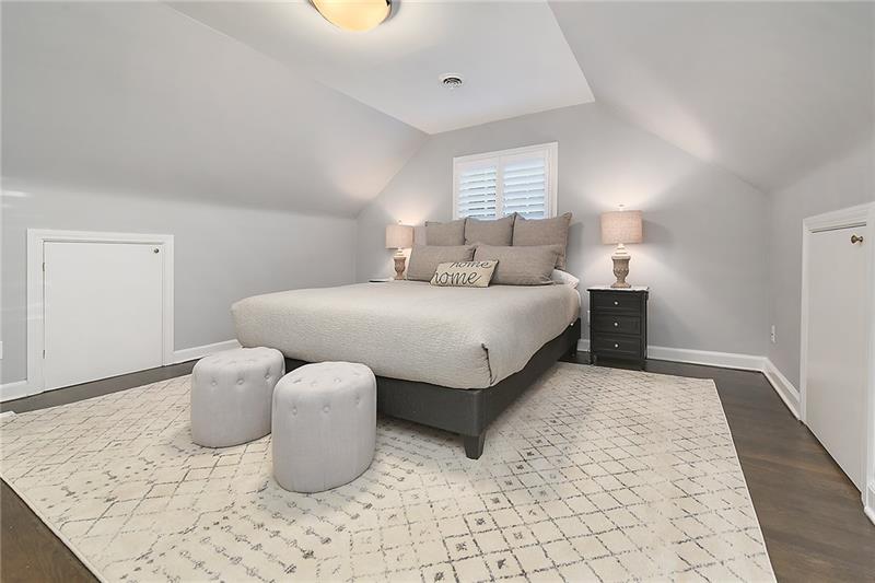 1160 Washington Road Pittsburgh, PA 15228 - Photo 16 of 23 Gallery Image 16