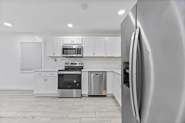 $2,000 | 419 Marquis Street, Melbourne, FL 32901