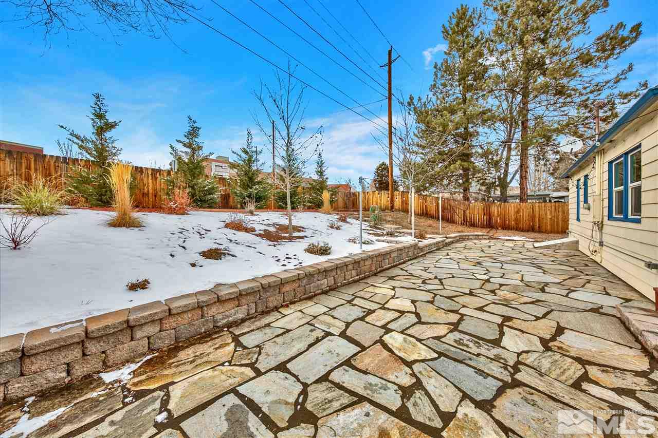 225 Bartlett Street Reno, NV 89512 - Photo 5 of 19 Photo 5