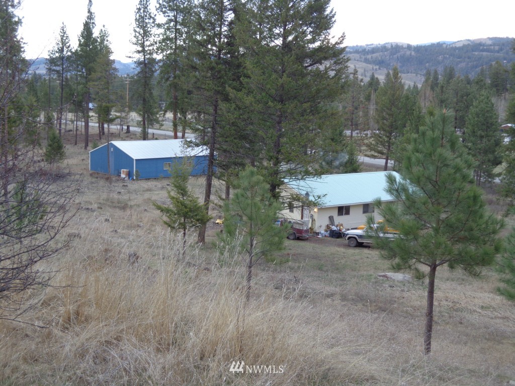 329 West Curlew Lake Road Republic, WA 99166 - Photo 2 of 7