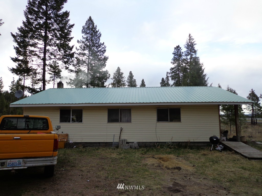 329 West Curlew Lake Road Republic, WA 99166 - Photo 3 of 7