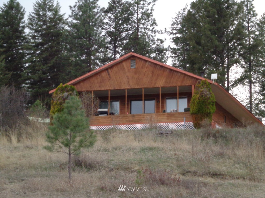 329 West Curlew Lake Road Republic, WA 99166 - Photo 6 of 7