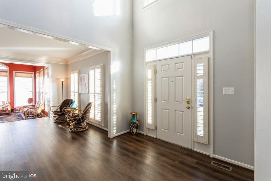 42268 Providence Ridge Drive Chantilly, VA 20152 - Photo 12 of 57