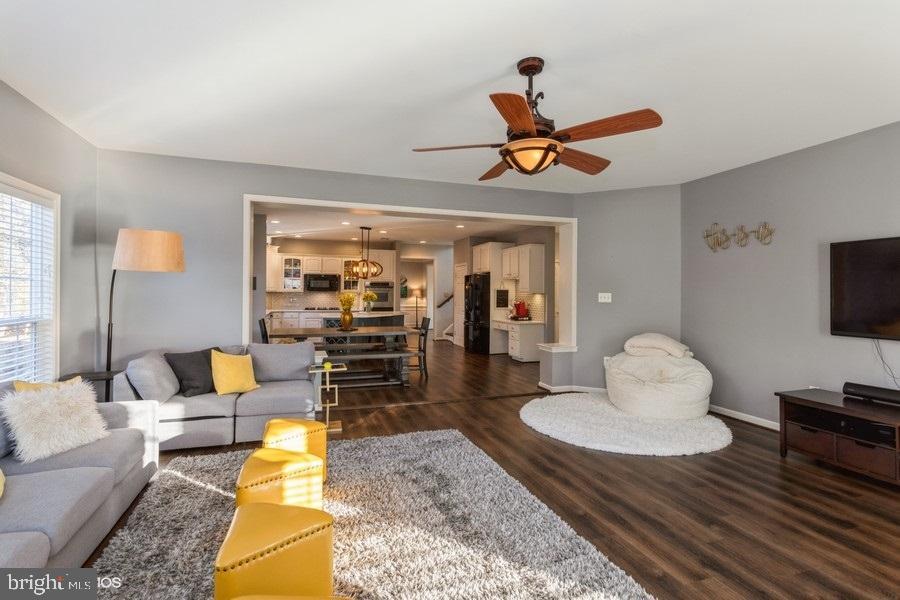 42268 Providence Ridge Drive Chantilly, VA 20152 - Photo 29 of 57