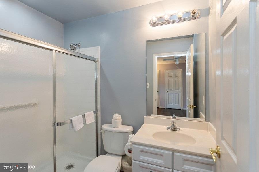 42268 Providence Ridge Drive Chantilly, VA 20152 - Photo 34 of 57