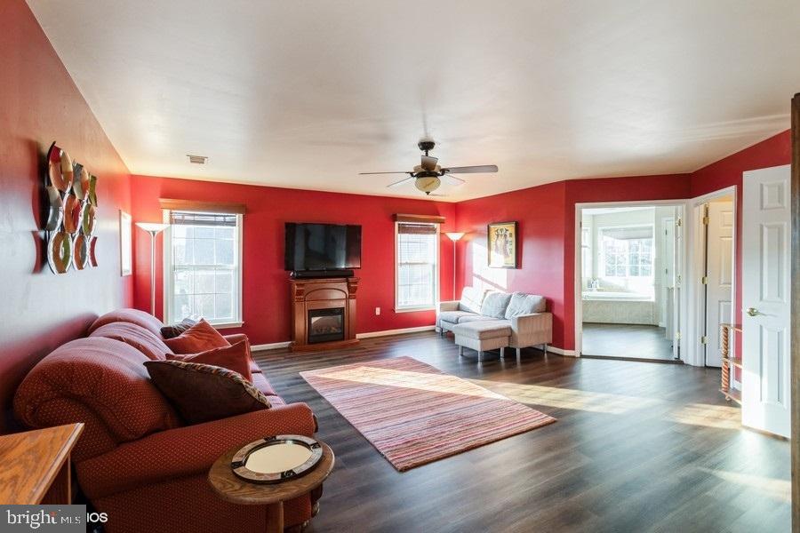 42268 Providence Ridge Drive Chantilly, VA 20152 - Photo 36 of 57