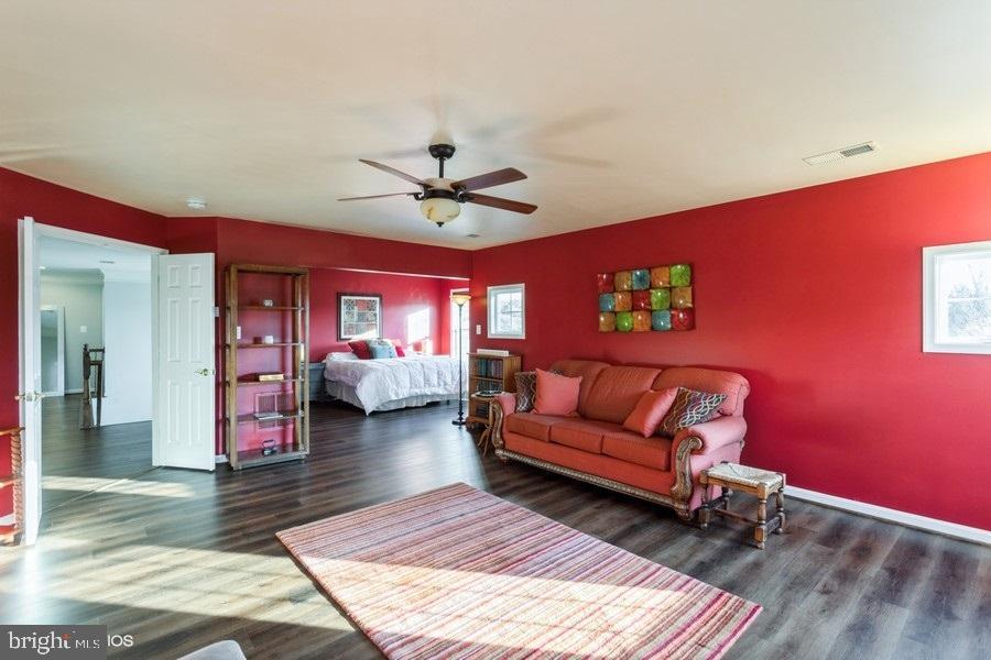 42268 Providence Ridge Drive Chantilly, VA 20152 - Photo 40 of 57
