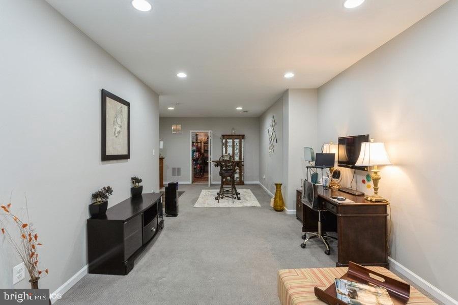 42268 Providence Ridge Drive Chantilly, VA 20152 - Photo 49 of 57