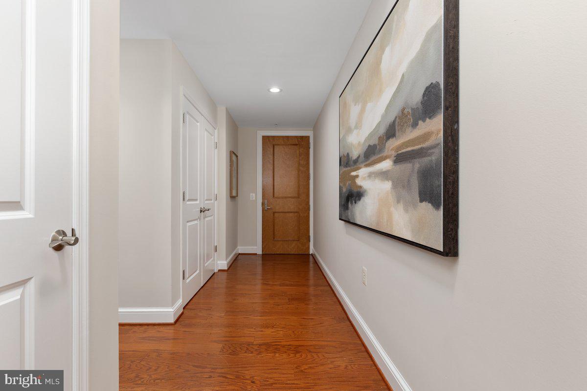 11990 Market Street, Unit 417 Reston, VA 20190 - Photo 3 of 43 Gallery Image 3